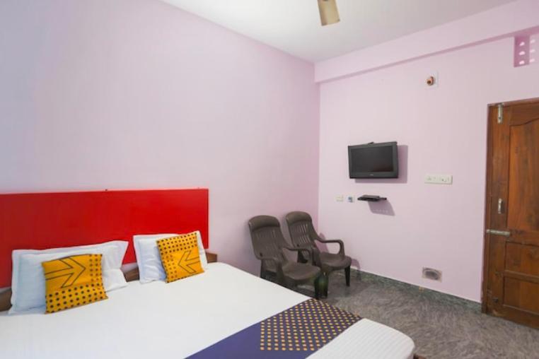 Hotel Alaka Puri Eksteriør billede